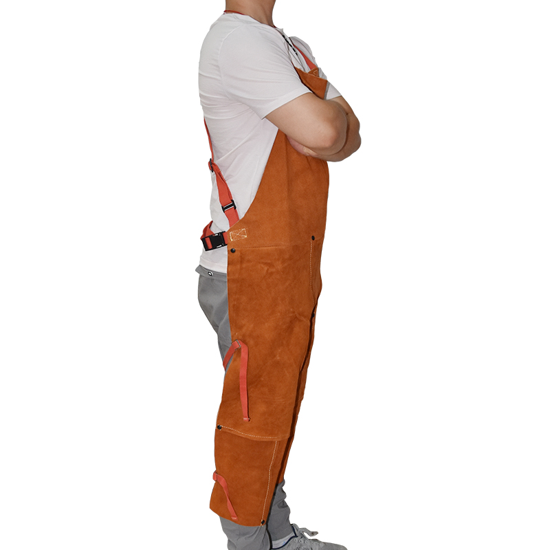 威特仕44-7236蠻牛王分腳防火阻燃圍裙圖片1 威特仕44-7236蠻牛王分腳防火阻燃圍裙圖片1