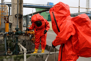 危險(xiǎn)化學(xué)品安全防護(hù)及事故應(yīng)急預(yù)案