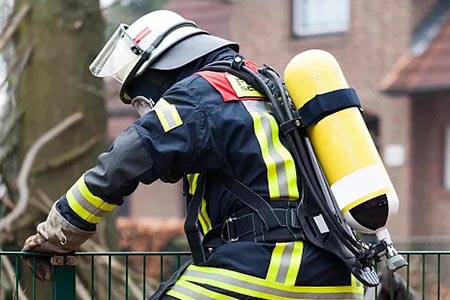 穿消防服的步驟與標(biāo)準(zhǔn)規(guī)范要求