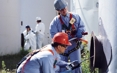 使用氣體檢測儀探測有害氣體